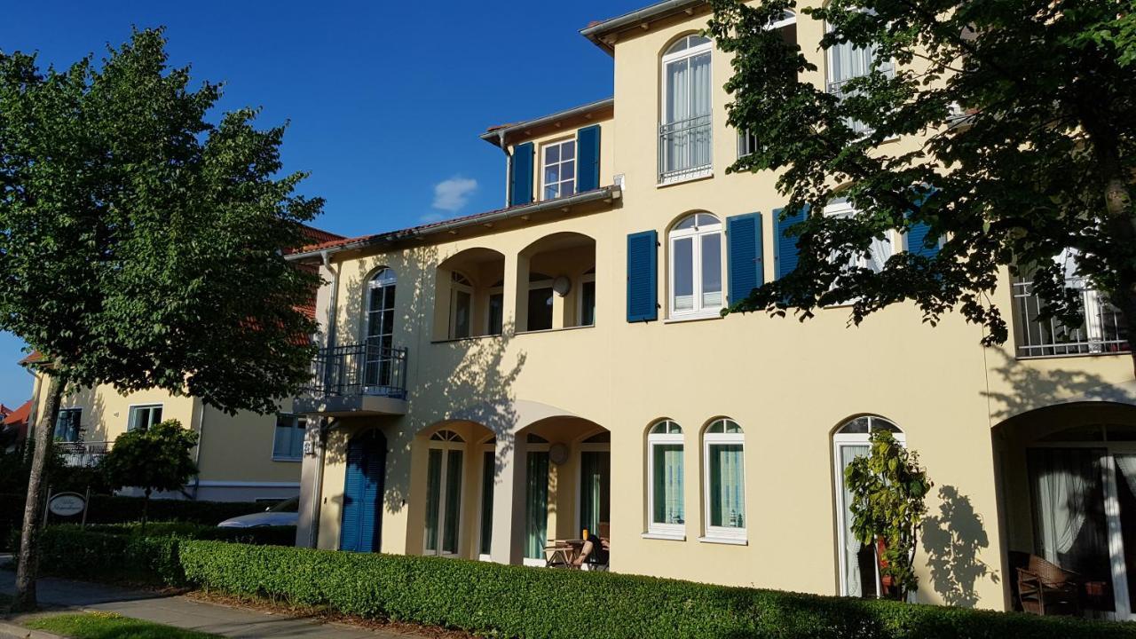 Strandkuesschen Kuehlungsborn Exterior photo
